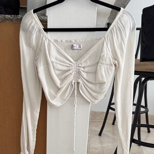 Hollister Cream Ruched Long-Sleeve Crop Top